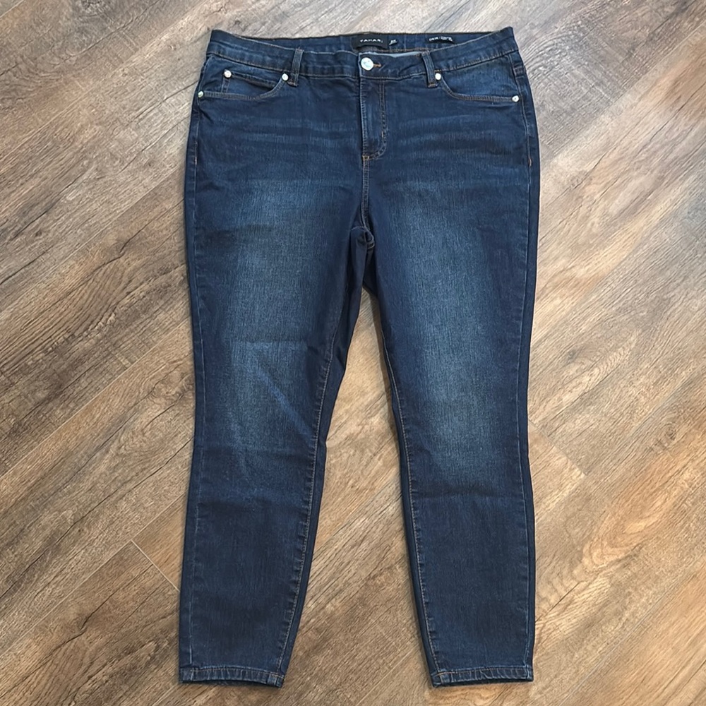 Tahari Women’s Size 18W Chloe Fit Solution Skinny Jeans Stretch Fit‎ Blue